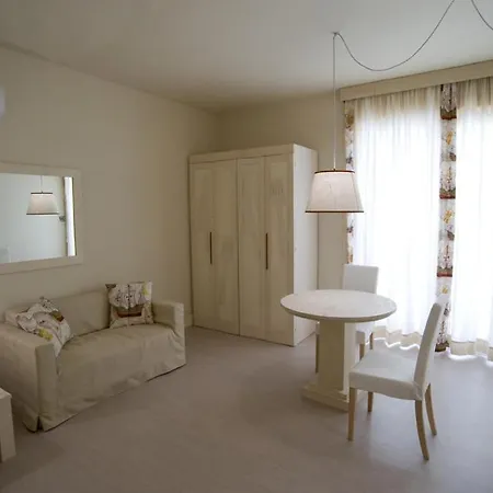 Il Borgo Di Arturo Canino